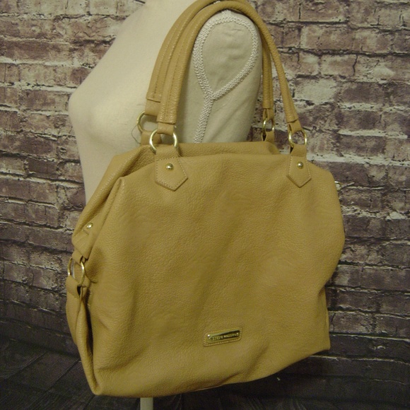 Steve Madden Handbags - Steve Madden bag